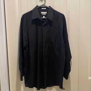 Black VanHeusen collared shirt